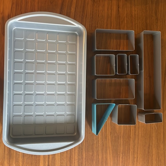 Pampered Chef Kitchen Numbers And Letters Pampered Chef Cake Pan